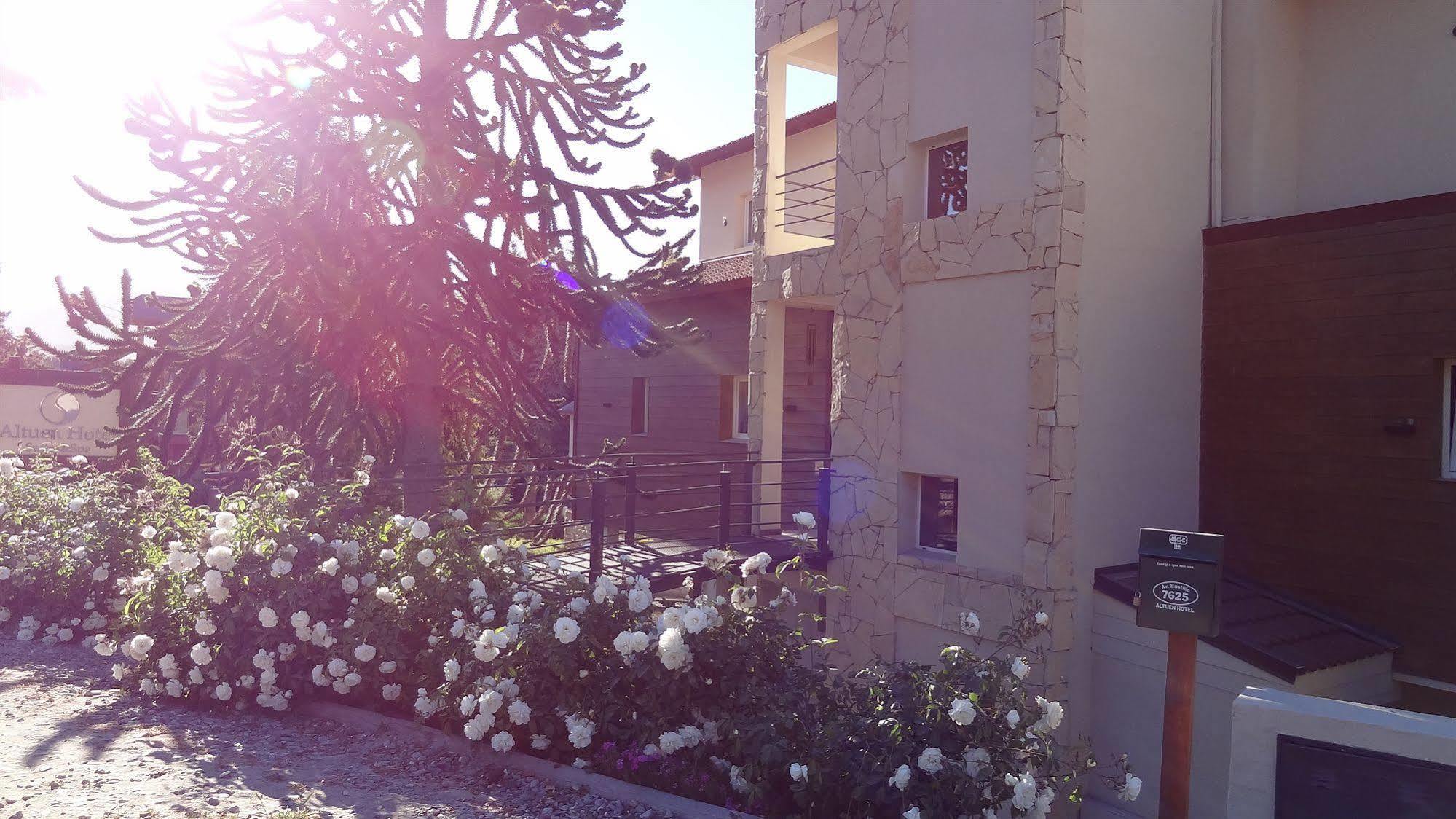 Nbh Lacus Boutique Hotel San Carlos de Bariloche Exterior foto